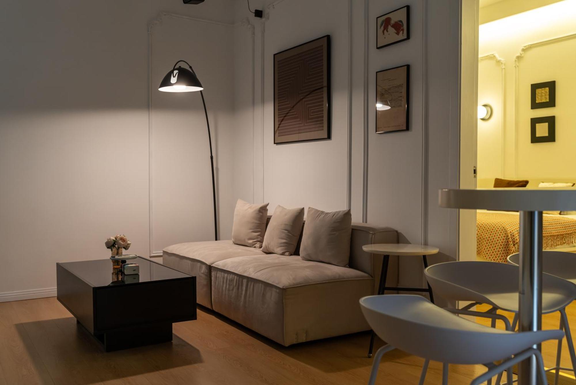Shanghai Yi Du B&B - Near People'S Square Metro Station And The Bund Exteriör bild